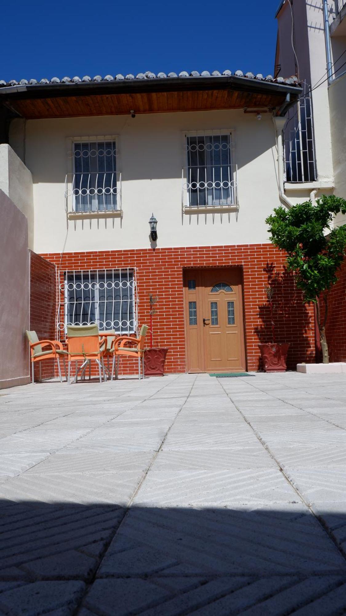 Aral Villa Shkodër